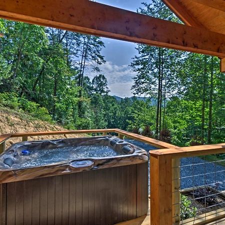 Bryson City Studio With Hot Tub - Near Nantahala! Екстер'єр фото