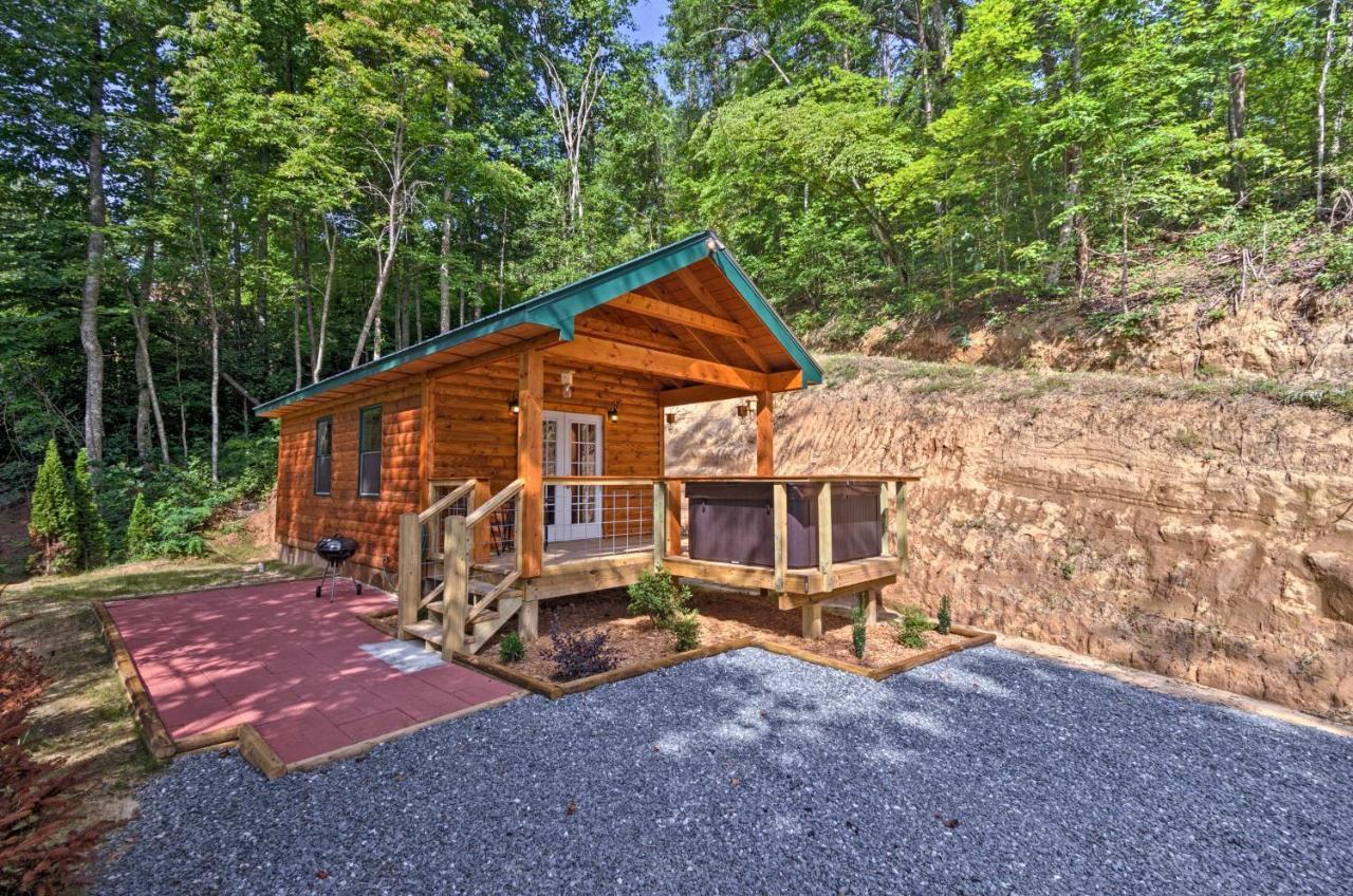 Bryson City Studio With Hot Tub - Near Nantahala! Екстер'єр фото