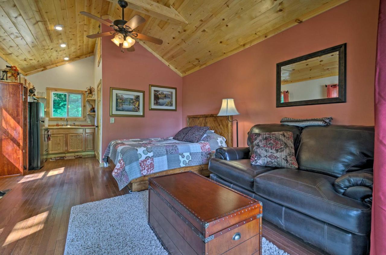 Bryson City Studio With Hot Tub - Near Nantahala! Екстер'єр фото