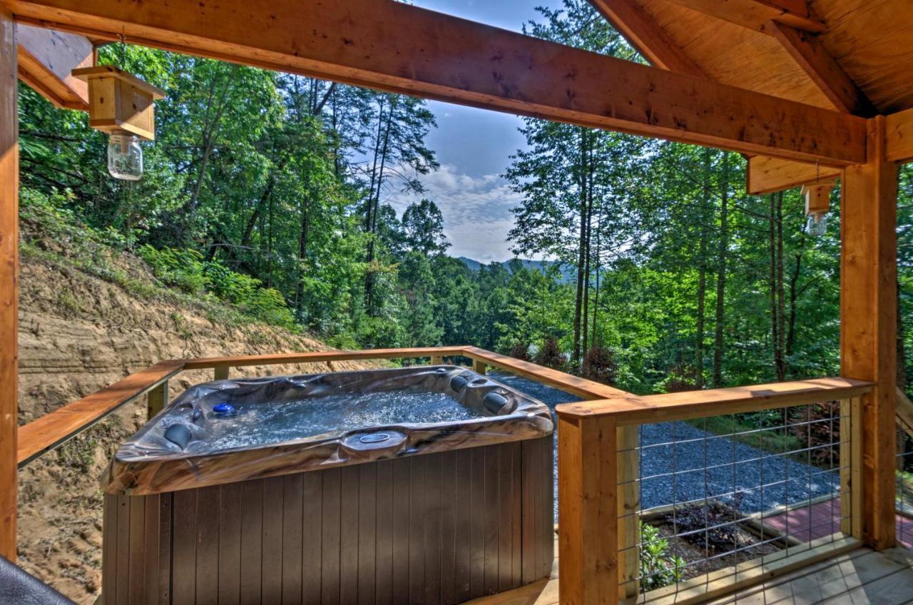 Bryson City Studio With Hot Tub - Near Nantahala! Екстер'єр фото