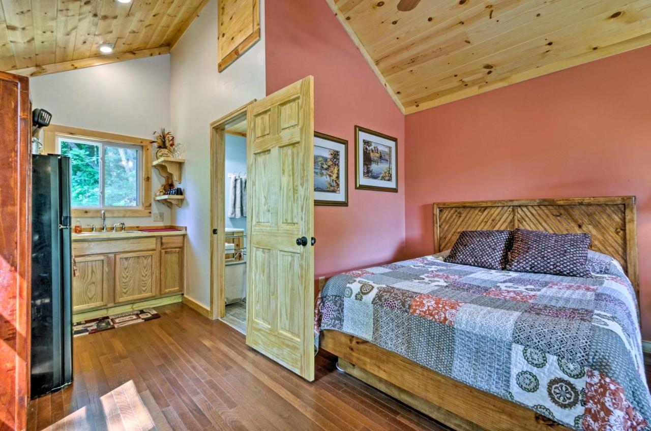 Bryson City Studio With Hot Tub - Near Nantahala! Екстер'єр фото