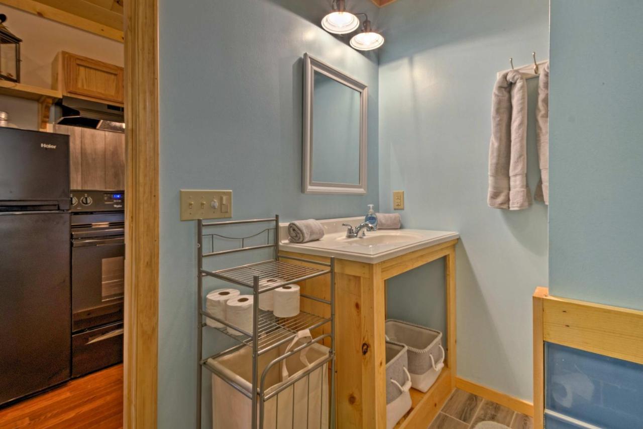 Bryson City Studio With Hot Tub - Near Nantahala! Екстер'єр фото